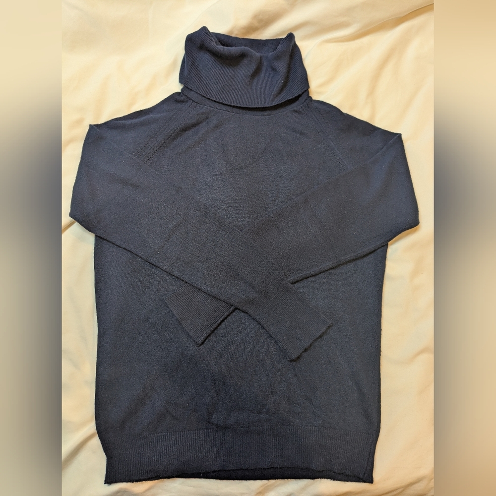 Vintage | Navy Turtleneck Sweater